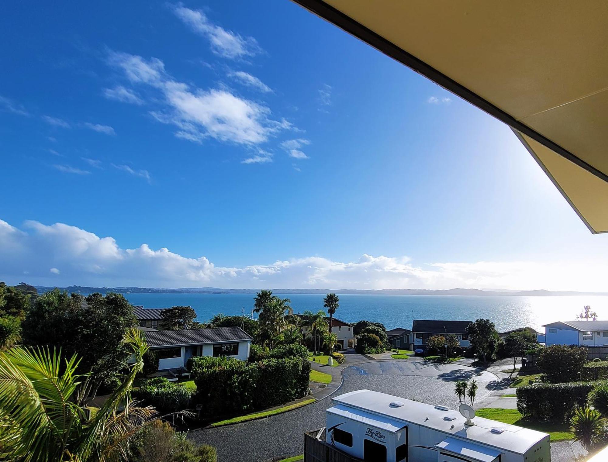 Sea View 5 Bedroom Holiday House Whangaparaoa Exterior foto